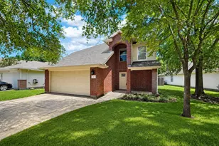 6 Thicket Grove Pl, The Woodlands, TX 77385 - Photo 2