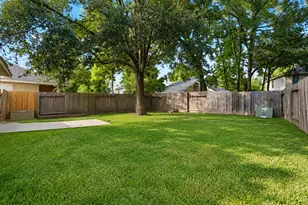 6 Thicket Grove Pl, The Woodlands, TX 77385 - Photo 46