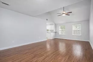 6 Thicket Grove Pl, The Woodlands, TX 77385 - Photo 10