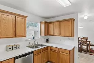 3304 Judythe Ct, Bryan, TX 77803 - Photo 14