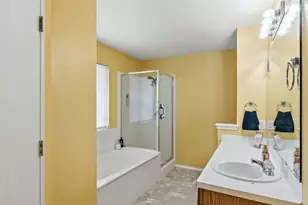 3304 Judythe Ct, Bryan, TX 77803 - Photo 18