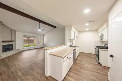 9014 Kirkmont Drive, Houston, TX 77089 - Photo 18
