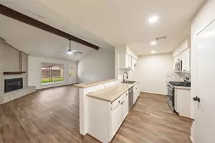 9014 Kirkmont Dr, Houston, TX 77089 - Photo 16