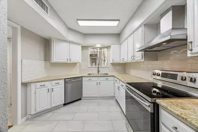 995 Memorial Village Drive #102, Houston, TX 77024 - Photo 6