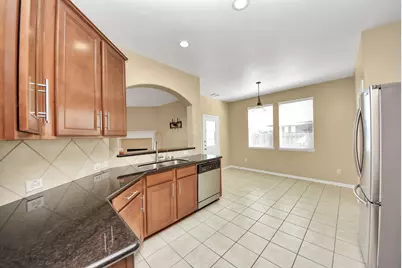 704 Harvard Pointe Drive, League City, TX 77573 - Photo 8