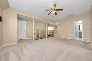 704 Harvard Pointe Dr, League City, TX 77573 - Photo 32