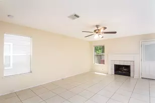 127 Villa Oaks, The Woodlands, TX 77382 - Photo 10