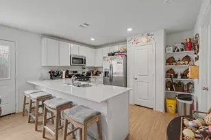 4110 Holland Vw Ln, Baytown, TX 77521 - Photo 6