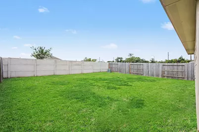 4110 Holland View Lane, Baytown, TX 77521 - Photo 18