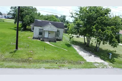 213 W Jackson Street, West Columbia, TX 77486 - Photo 18