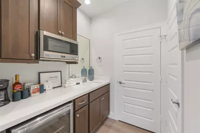 2708 Grand Fountains Drive #E, Houston, TX 77054 - Photo 10