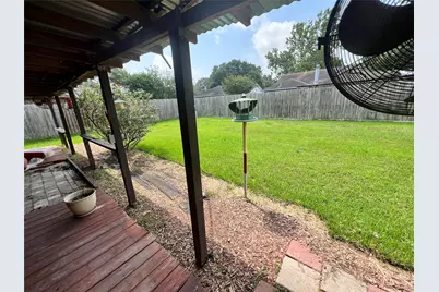 11730 Alamo Drive, La Porte, TX 77571 - Photo 14