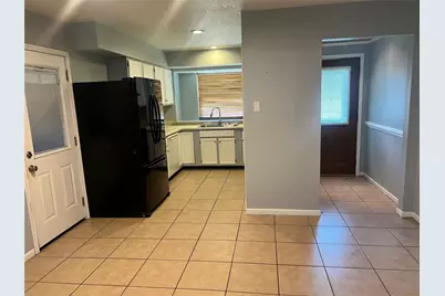 11730 Alamo Drive, La Porte, TX 77571 - Photo 6