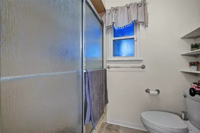 108 Spruce Street, Lake Jackson, TX 77566 - Photo 16