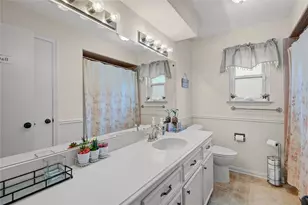 108 Spruce St, Lake Jackson, TX 77566 - Photo 22