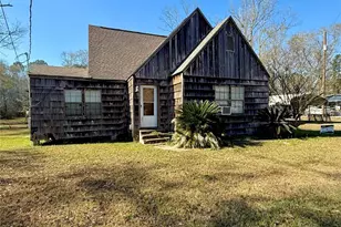 2945 Call St, Vidor, TX 77662 - Photo 1