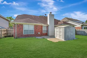 11003 Collingswood Dr, La Porte, TX 77571 - Photo 4
