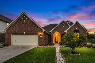 1306 Golden Sun Ct, Pasadena, TX 77586 - Photo 2