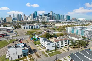 2413 Pease St, Houston, TX 77003 - Photo 36