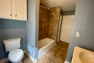 7648 Broadview Dr, Houston, TX 77061 - Photo 8