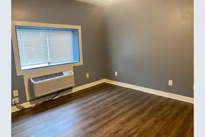 7648 Broadview Drive #104, Houston, TX 77061 - Photo 6