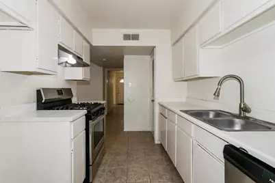 3006 Falk Court #3006, La Porte, TX 77571 - Photo 6