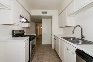 3006 Falk Ct, La Porte, TX 77571 - Photo 6