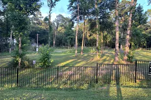 13881 Park Ave, Conroe, TX 77384 - Photo 4