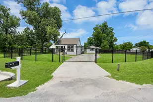 7003 Darien St, Houston, TX 77028 - Photo 4