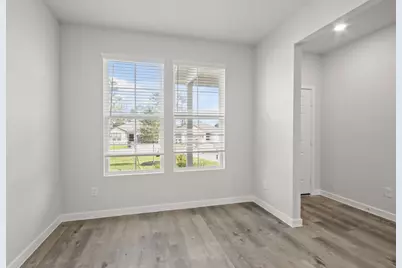 492 Shoreview Drive, Conroe, TX 77303 - Photo 8