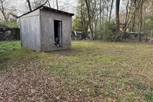 2210 Utica St, Beaumont, TX 77703 - Photo 16