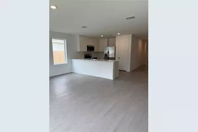 335 Parkin Court, Conroe, TX 77303 - Photo 10