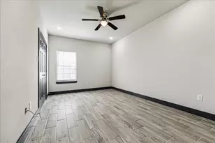 7914 Bowen St, Houston, TX 77051 - Photo 4