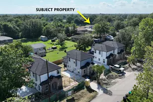 5122 Clover St St, Houston, TX 77033 - Photo 4