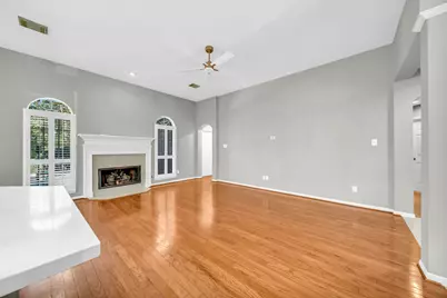 34 Sparklewood Place, The Woodlands, TX 77381 - Photo 2