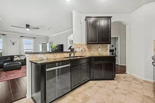 902 White Willow Dr, Texas City, TX 77590 - Photo 10