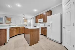 951 Fife Dr, Conroe, TX 77301 - Photo 12