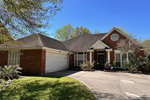 5317 Shady Maple Dr, Houston, TX 77339 - Photo 1