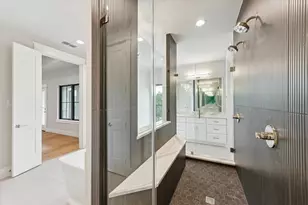 1261 Wakefield Dr, Houston, TX 77018 - Photo 32