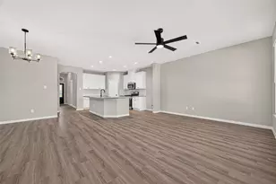 1411 Terry Roberts Dr, Angleton, TX 77515 - Photo 14