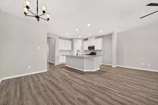 1411 Terry Roberts Dr, Angleton, TX 77515 - Photo 10