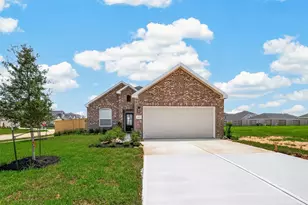 1411 Terry Roberts Dr, Angleton, TX 77515 - Photo 2