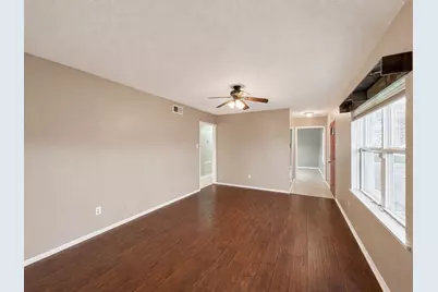 2323 37th Avenue N, Texas City, TX 77590 - Photo 16