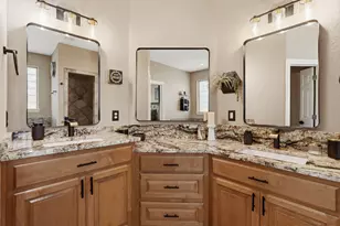 1012 Enchanted Oaks Dr, Angleton, TX 77515 - Photo 28