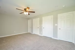 6114 Wedgefield St, Houston, TX 77028 - Photo 4