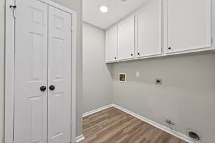 12079 Maverick Dr, Willis, TX 77378 - Photo 14
