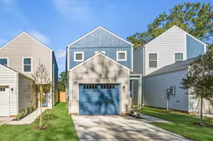 708 W Dallas St, Conroe, TX 77301 - Photo 1