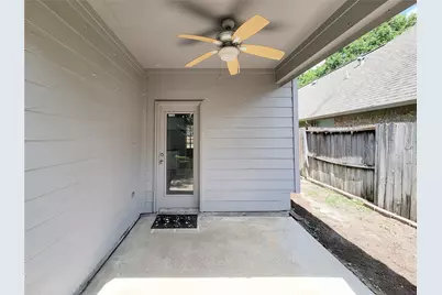 9410 Barretts Glen Court, Houston, TX 77065 - Photo 38