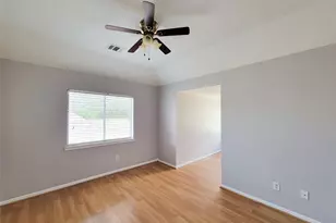 9410 Barretts Glen Ct, Houston, TX 77065 - Photo 34