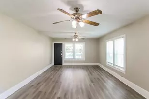 522 12th Ave N, Texas City, TX 77590 - Photo 4
